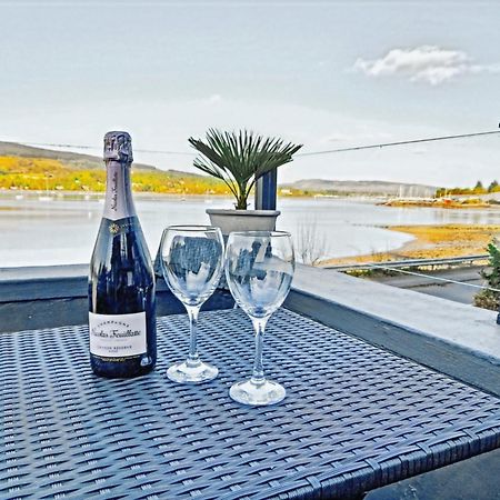 Cosy Lochside Cottage With Mountain And Sea Views Clynder Kültér fotó