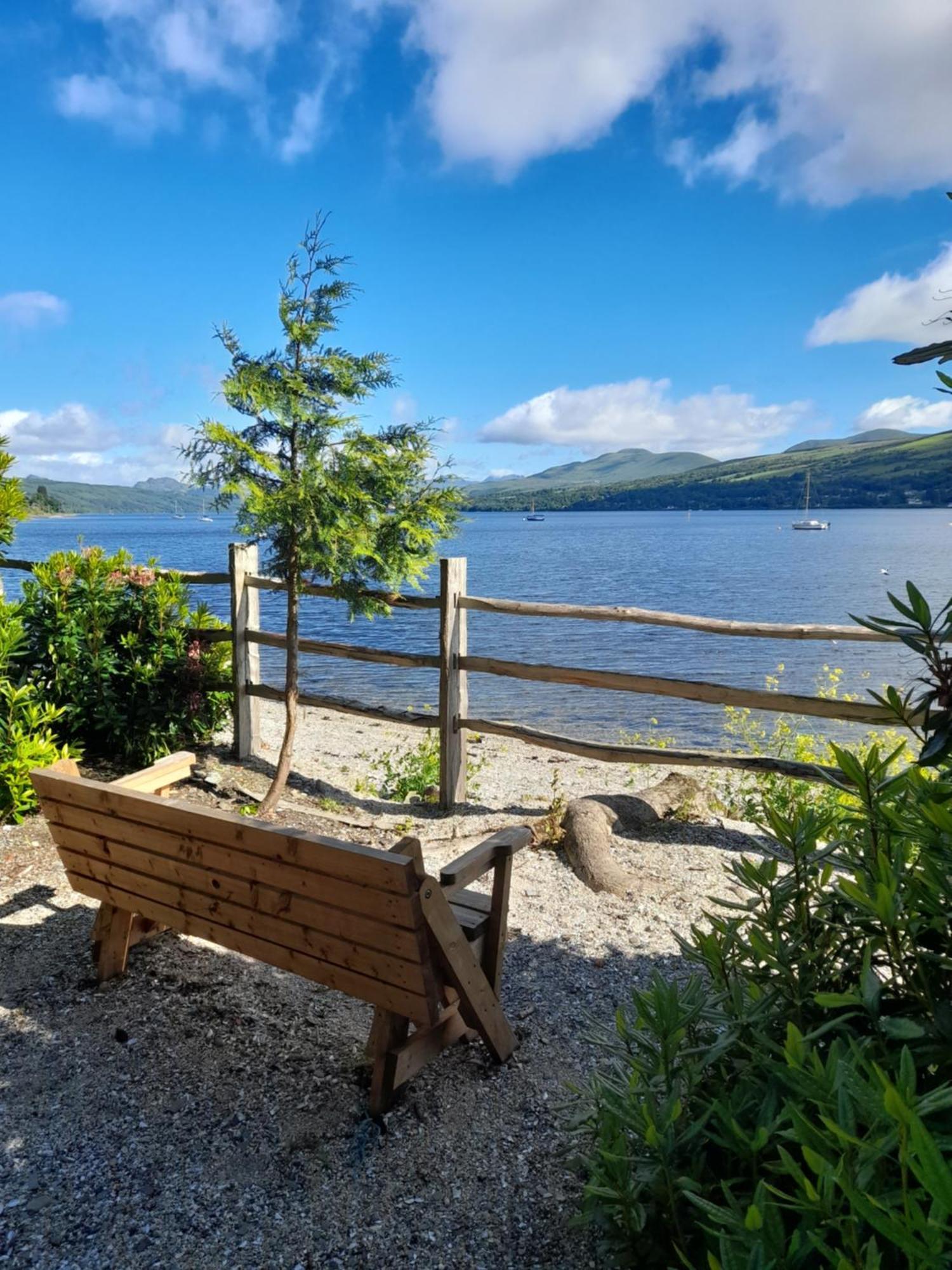 Cosy Lochside Cottage With Mountain And Sea Views Clynder Kültér fotó