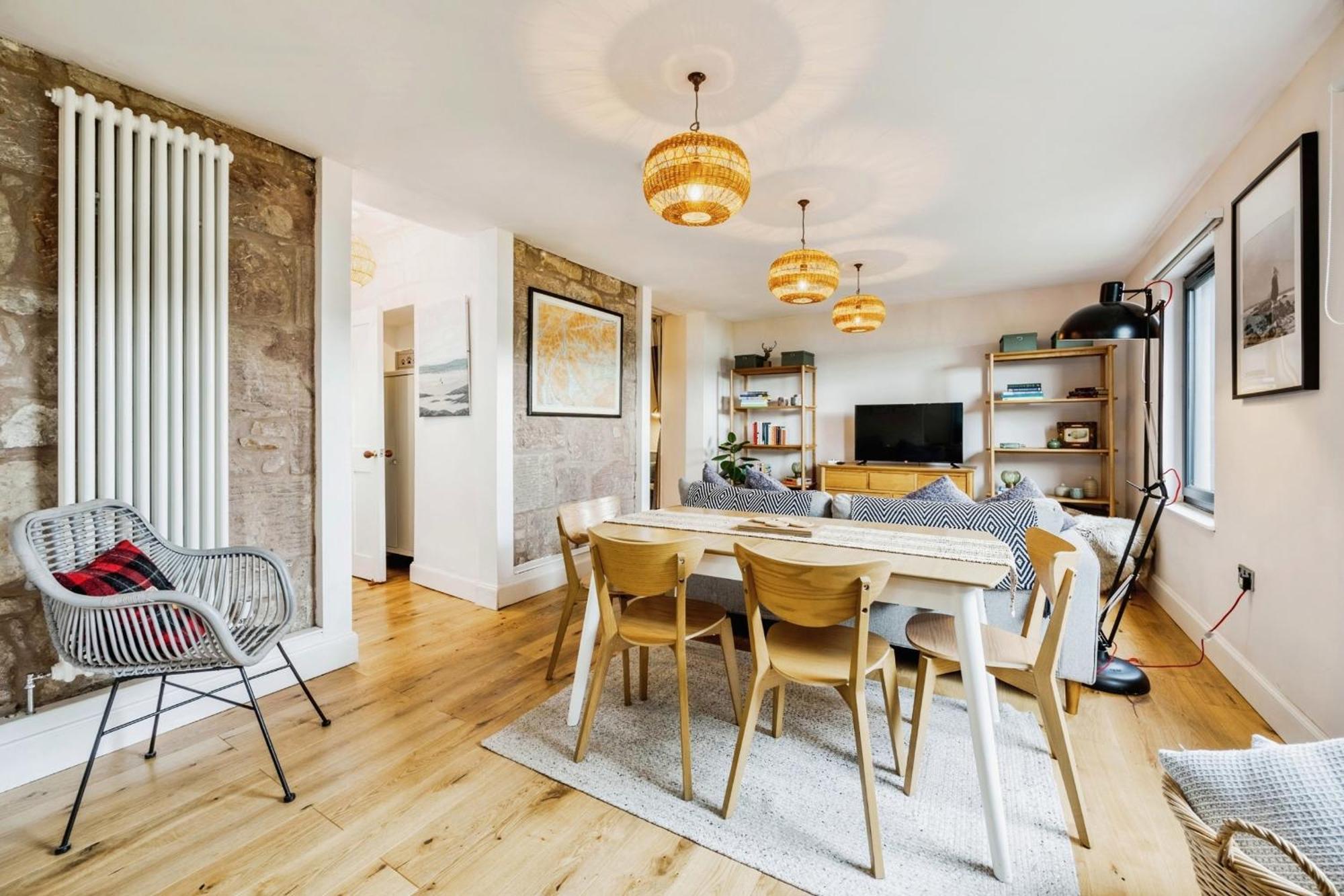 Cosy Lochside Cottage With Mountain And Sea Views Clynder Kültér fotó