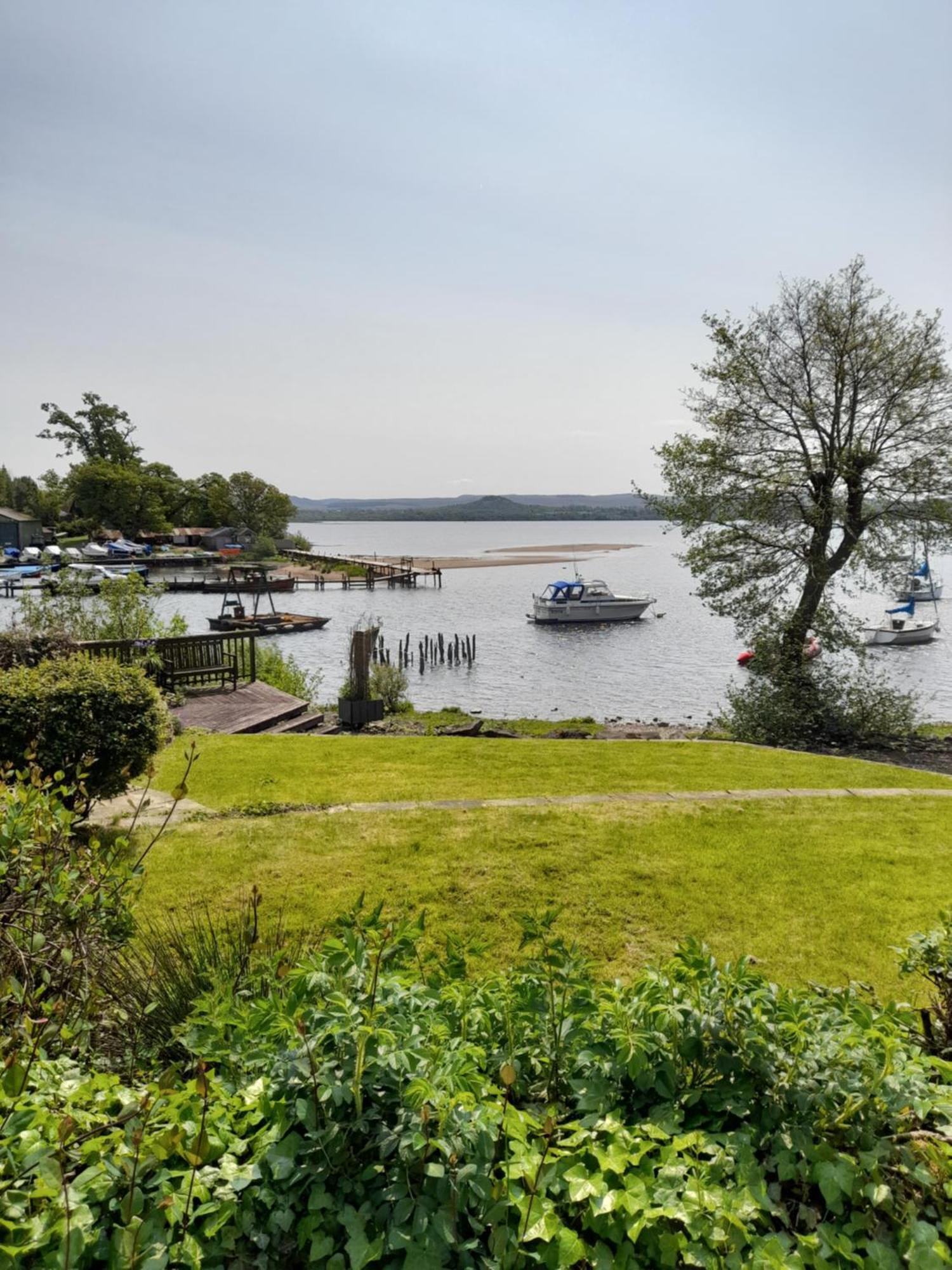 Cosy Lochside Cottage With Mountain And Sea Views Clynder Kültér fotó