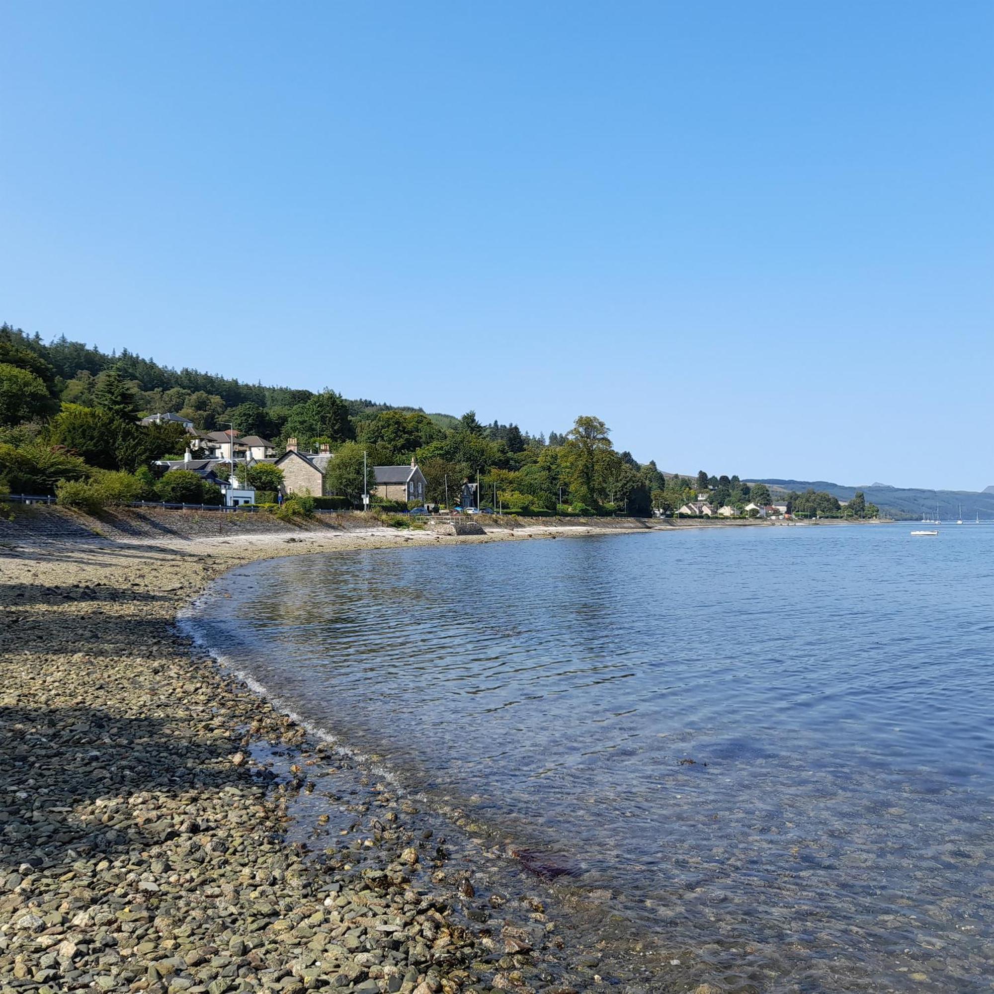 Cosy Lochside Cottage With Mountain And Sea Views Clynder Kültér fotó